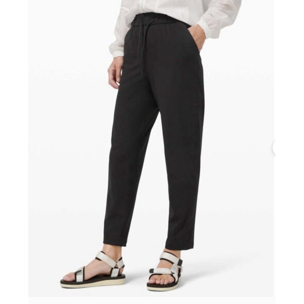 Lululemon Keep Moving Pant 7/8 High-Rise Black Casual‎ Size 4